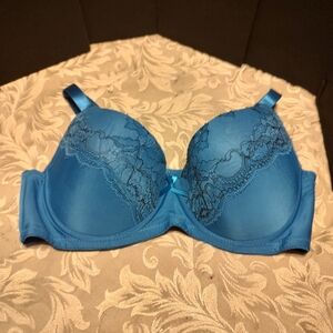 🔹🐦🔹 NWOT Beautiful Mallard Blue Lace and Satin Bra - 38D